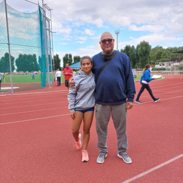 Erica Silvestri nel lancio del disco al minimo per i campionati Italiani Cadetti con 30,08 e Davide Felicetti con 1,68 si colloca in testa alla graduatoria regionale