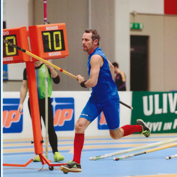 Cross ed indoor master questi gli appuntamenti del fine settimana scorso per il C.G. Atletica Costa Etrusca – Sergio Martini 2° nell’Asta con 3.20